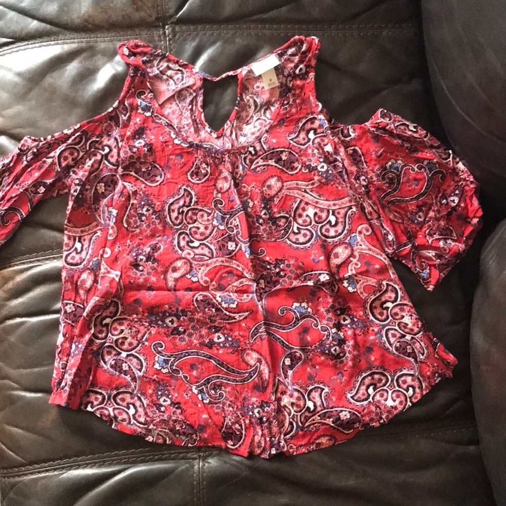 Mossimo cold shoulder top